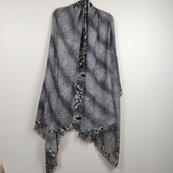 Pashma Silk and Cashmere Large Mixed Animal Print Wrap Scarf - Picture 4 of 9
